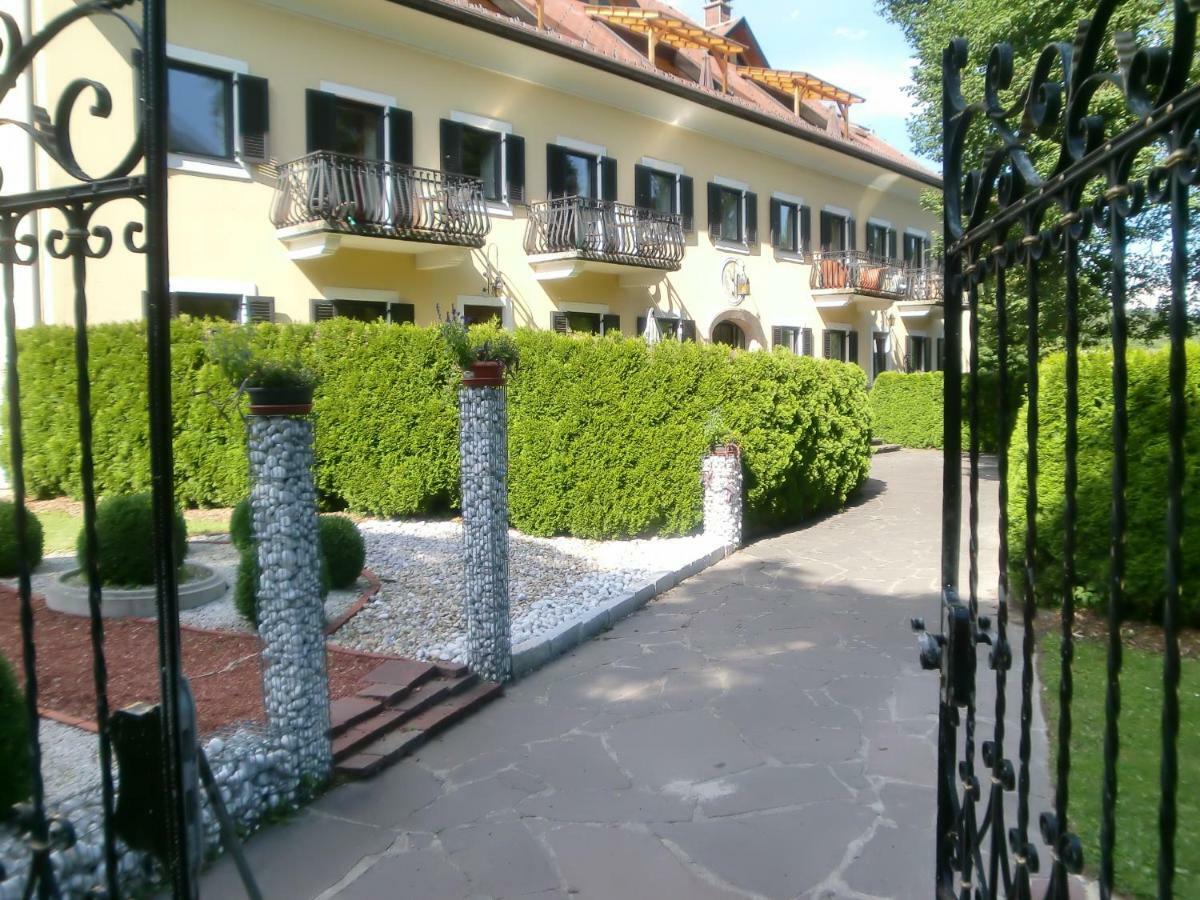 Garten- & Loggia-Appartement Herrenhaus Dellach im Drautal Εξωτερικό φωτογραφία
